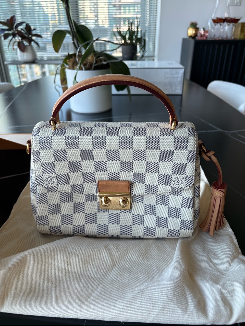 Louis Vuitton Croisette Damier Azur Crossbody Bag - Picture 4 of 9